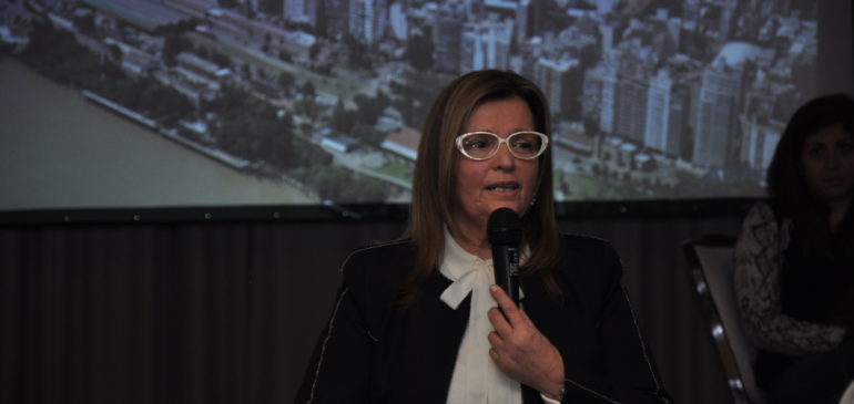 Mercosoja 2019: La Dra. Ángela Orlando expuso la experiencia del primer encuentro de “Diálogo argentino chino en Beijing: Harina de Soja Argentina, un producto homogéneo, genuino e inocuo, cualidades que lo convierten en altamente competitivo en un escenario global”.